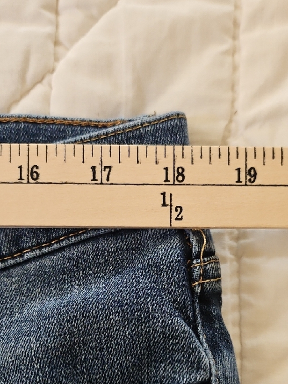 Lucky Brand 410 Athletic Slim - Size W36/L32 - Picture 3 of 8